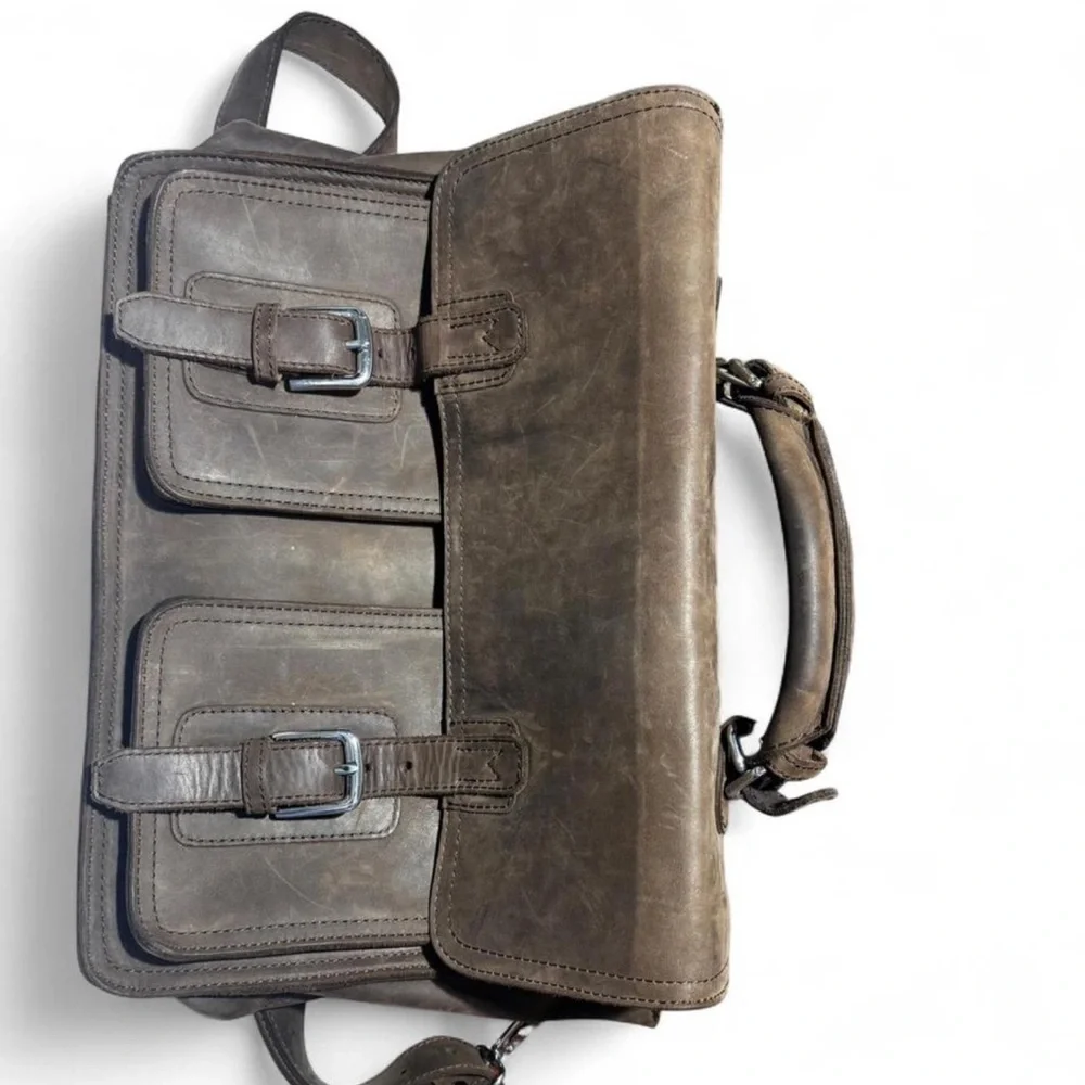 Vagabond Brown Leather Messenger Bag with Dual Front Pockets